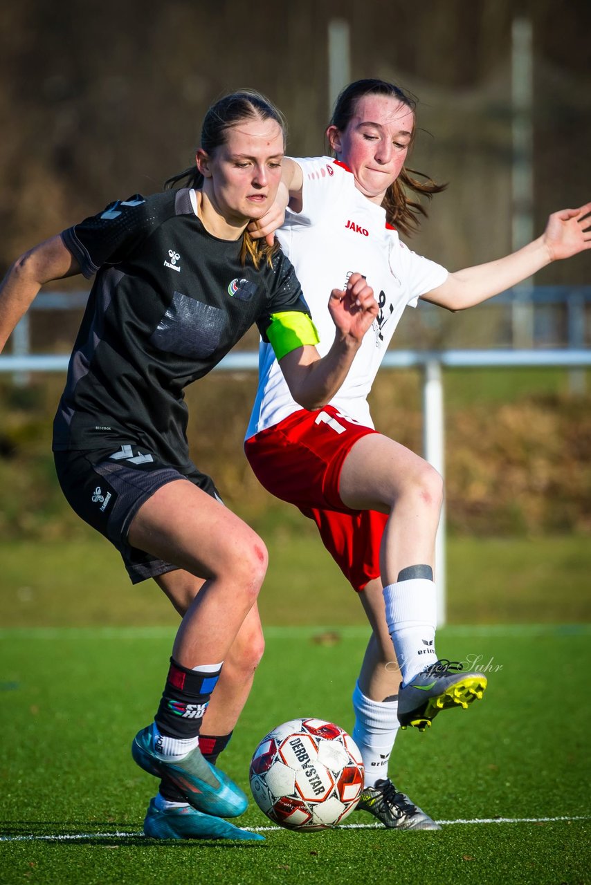 Bild 69 - wBJ SV Wahlstedt - SV Henstedt Ulzburg : Ergebnis: 0:1